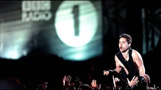 Thirty Seconds to Mars Live At Reading Festival 2011 [Full Concert]