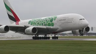 Посадка самого большого пассажирского самолёта в мире