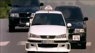 TAXI 2 : Peugeot 406 VS Mitsubishi Lancer Evo VI Dans Paris