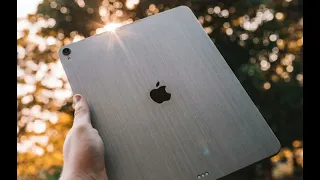 Apple может изменить расположение логотипа на задней панели будущих iPad.