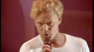 Erasure - A Little Respect (Top of the Pops - 1988)