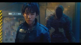 佐藤健の肉体美がすごい！実写版『亜人』予告編