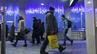 Как объявляют поезда на вокзале в Киеве (HD)(снято 7 января 2017 года)