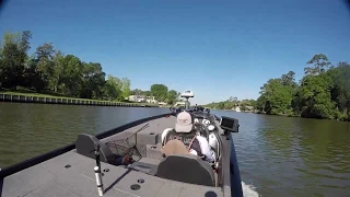 Tracker Pro Team 195 TXW hitting 60MPH