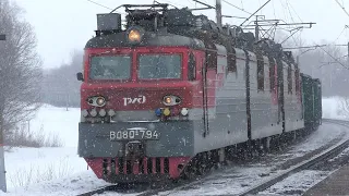 Электровоз ВЛ80С-794/783 с грузовым поездом и тепловоз ЧМЭ3-1586