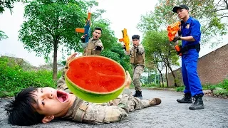 Battle Nerf War: Storekeeper & Blue Police Nerf Guns Robbers Group HALF WATERMELON BATTLE