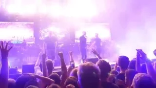 Hilltop Hoods - Live & Let Go feat  Maverick Sabre(Live Restrung Tour)