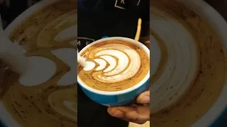 Layered Tulip Latte Art | Coffee Latte Art #shorts #barista #latteart #latteartvideo