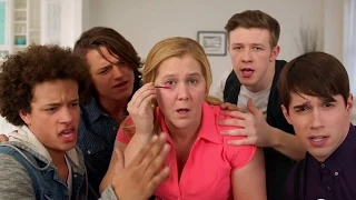 Amy Schumer Parodies One Direction's ''What Makes You Beautiful''