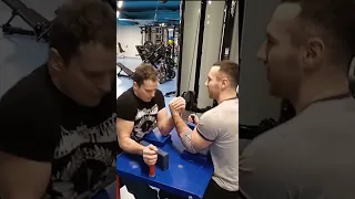 Dimarin  Армрестлинг. Отработка борьбы #dimarin#armwrestling#uralarm