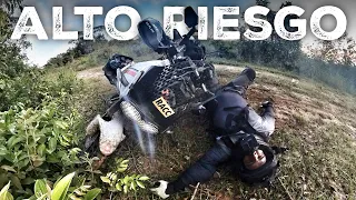 Tengo UNA CAÍDA en CAMINO PELIGROSO X SOLITARIO (S24/E10) VUELTA al MUNDO en MOTO con CHARLY SINEWAN