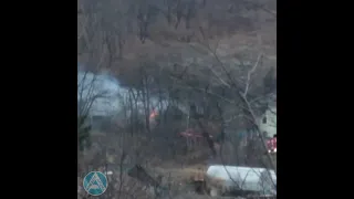 В Артеме огнеборцы тушат частный дом