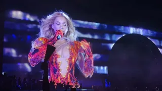 Beyonce belts a soaring high note in "Drunk in Love" during her birthday concert.