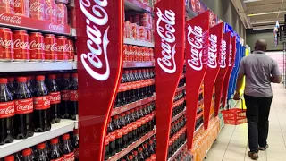 Coca-Cola posts earnings beat, keeps guidance unchanged