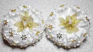 Все девочки заходят такие новогодние банты-шары. Канзаши. Kanzashi