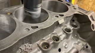 Boring out Ford 302 on my ￼ milling machine