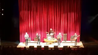 The Analogues performing "I Wan't To Hold Your Hand" at Zuiderstrandtheater 01-10-2018