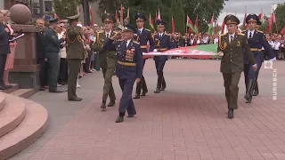 Государственный флаг Беларуси подняли на одну из самых высоких точек Витебска (12.07.2022)