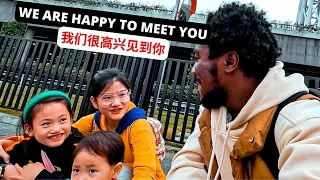 BLACK MAN MEETS CHINESE FAMILY AND THIS HAPPENS, THEY THINK AM HANDSOME!!