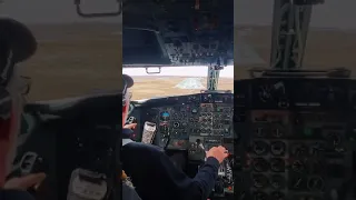 B737-200 Gravel landing! 🛬