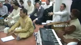 Pt Subramaniam Nirmala Ma Bhajan Raag (Sahaja Yoga Music) Shri Mataji Christmas Concert Genova 2010