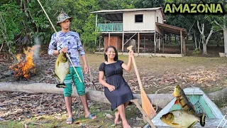 VIVENDO da PESCA ISOLADOS em uma ILHA SELVAGEM na FLORESTA AMAZÔNICA