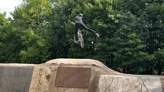 Friday pumptrack and dirtjumps in Sheffield!