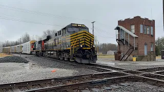 NS 8100 passing DK tower