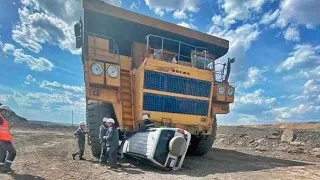 Vídeo mostra o momento em que caminhão de mineração esmaga camioneta com três ocupantes