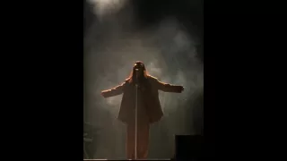 Rihanna - Needed Me Live (Wembley London)