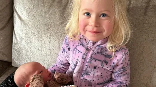 Adorable Little Girl Meets Her Baby Brother For The First Time! (Made Me Cry!!)