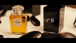 N°5 with Gisele Bündchen, Behind The Scenes: The Fragrance – CHANEL Fragrance