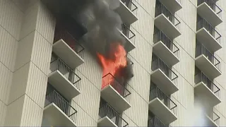 Firefighter dies after battling Chicago high rise fire in Gold Coast