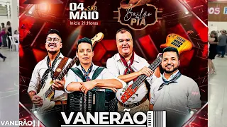 Vamo que vamo que é arrasta-pé com Grupo Vanerão