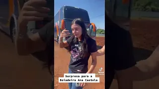 surpresa pra Ana Castela