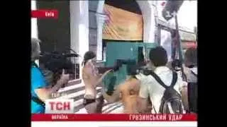 красивые девочки гуляют в киеве