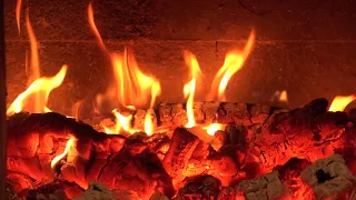 Christmas Fireplace 🔥  Carols of the Bells 🎶 UHD 4K extended  2 hours