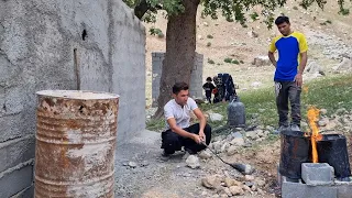 Insulation of the roof of Zainab's house with the help of Mohammad