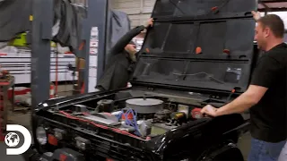 O início do trabalho de renovação de um Ford Bronco de '74 | Texas Metal | Discovery Brasil