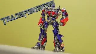Are Non Transforming Transformers Worth Looking At?? | #transformers Revoltech Optimus Prime