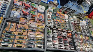 Let's search for Diecast Cars on this Diecast Car event in 't Harde! Diecast Hunting in Europe!