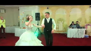 Wedding Людмила и Юрий  Первый свадебный танец красивой пары
