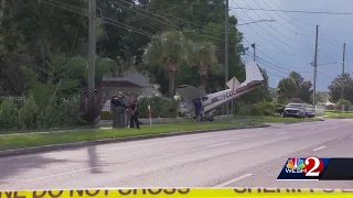 Terrifying video shows small plane crash onto University Boulevard in Orlando