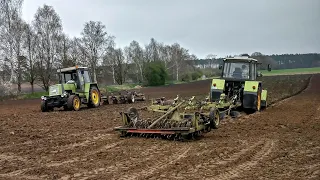 Zwei Fortschritt ZT 323-A in der Frühjahrsfurche