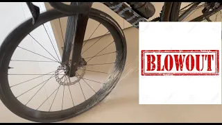 Shocking blowout of 25mm hookless wheel/tyre combo