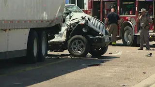 4 dead, 3 injured after suspected smugglers led Border Patrol on chase