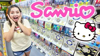 Sanrio Mystery Gashapons in Japan- 30 Coin Challenge!