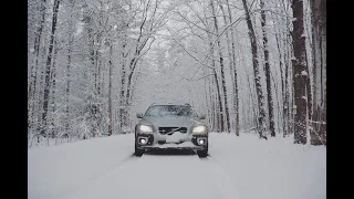 Volvo XC70 VS 10 INCHES OF SNOW!