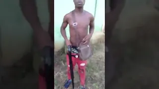 Man fight  cultist preparing to kill  Black Axe members in  kill Benin!