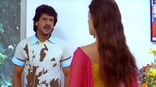 Aarti Chabria and Upendra come in Aarti's bedroom and talk about her love | Kannada Movie Junction